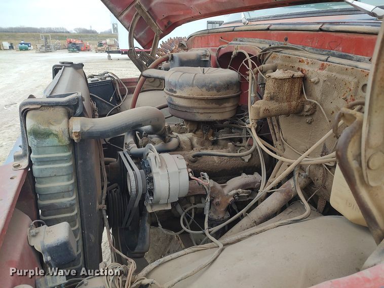 image for item DO3857 1970 GMC 5500  water truck