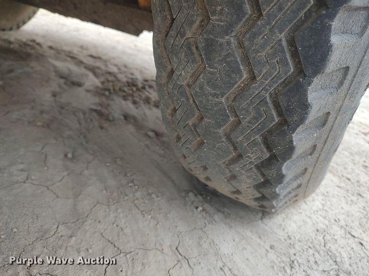 image for item DO3857 1970 GMC 5500  water truck