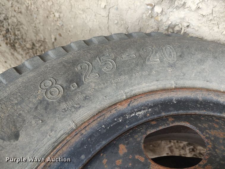 image for item DO3857 1970 GMC 5500  water truck