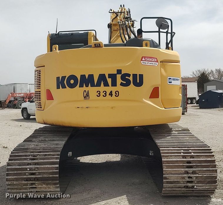 image for item DO3858 2015 Komatsu PC228USLC-10  excavator