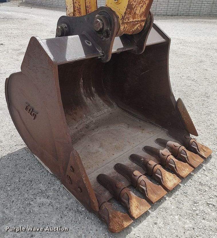 image for item DO3858 2015 Komatsu PC228USLC-10  excavator