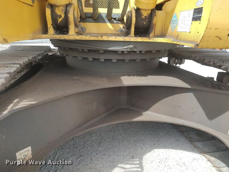 image for item DO3858 2015 Komatsu PC228USLC-10  excavator