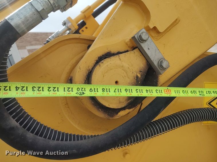 image for item DO3858 2015 Komatsu PC228USLC-10  excavator