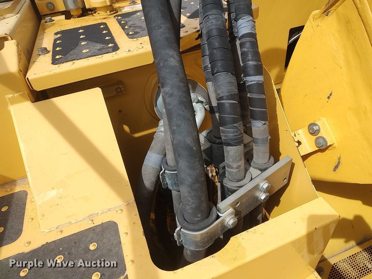 image for item DO3858 2015 Komatsu PC228USLC-10  excavator