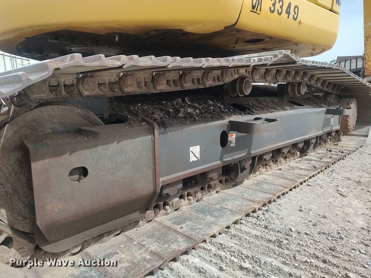 image for item DO3858 2015 Komatsu PC228USLC-10  excavator