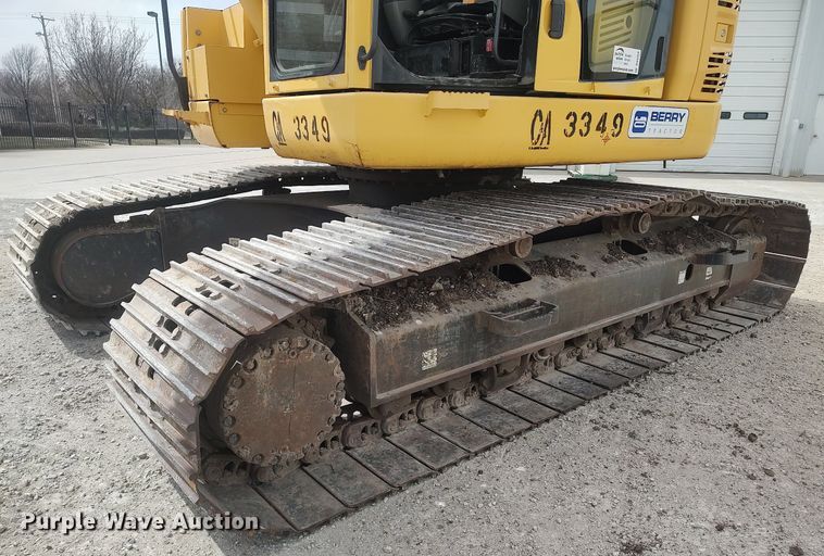 image for item DO3858 2015 Komatsu PC228USLC-10  excavator