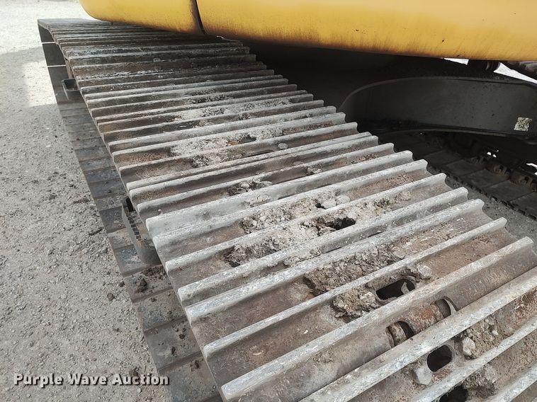 image for item DO3858 2015 Komatsu PC228USLC-10  excavator