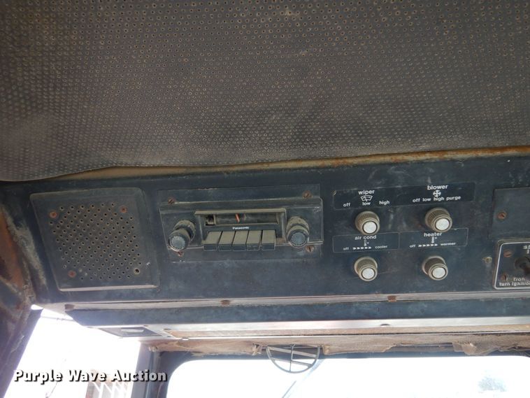 image for item DO3859 Allis Chalmers 7080  tractor