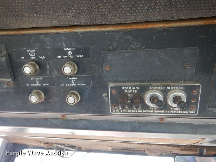 image for item DO3859 Allis Chalmers 7080  tractor