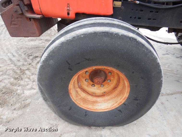 image for item DO3859 Allis Chalmers 7080  tractor