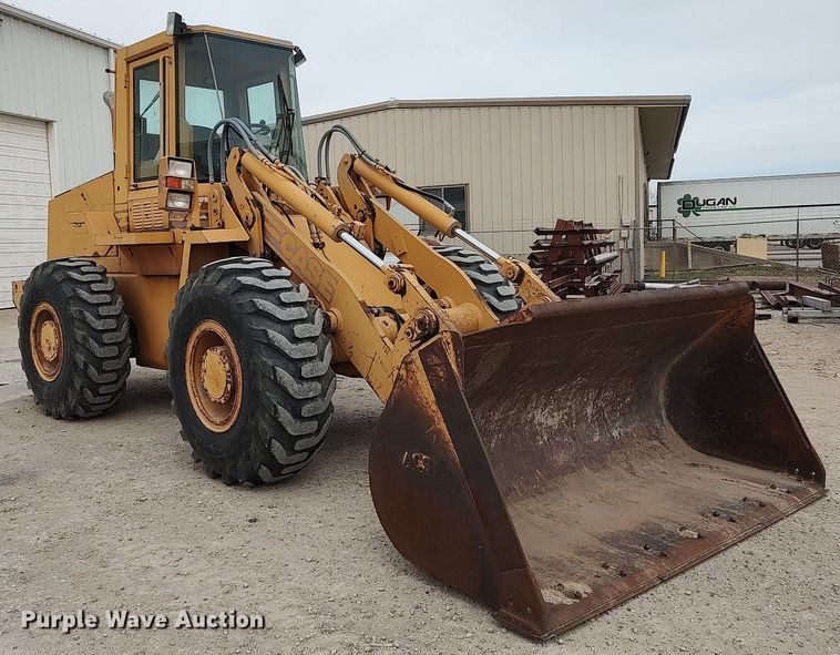 image for item DO3860 1994 Case 621B  wheel loader