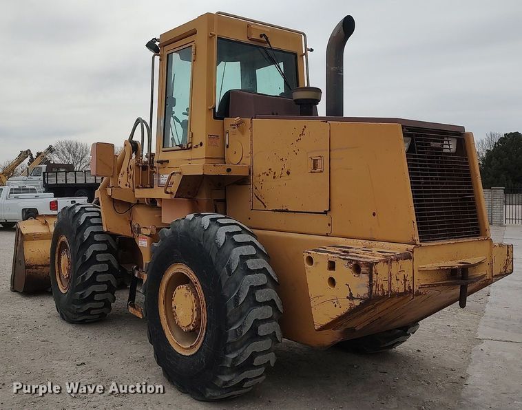 image for item DO3860 1994 Case 621B  wheel loader