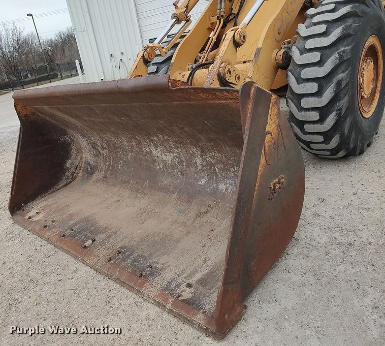 image for item DO3860 1994 Case 621B  wheel loader