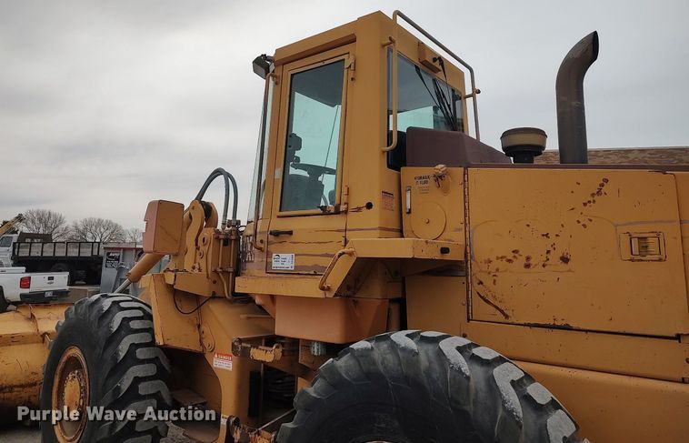 image for item DO3860 1994 Case 621B  wheel loader