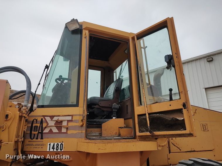 image for item DO3860 1994 Case 621B  wheel loader