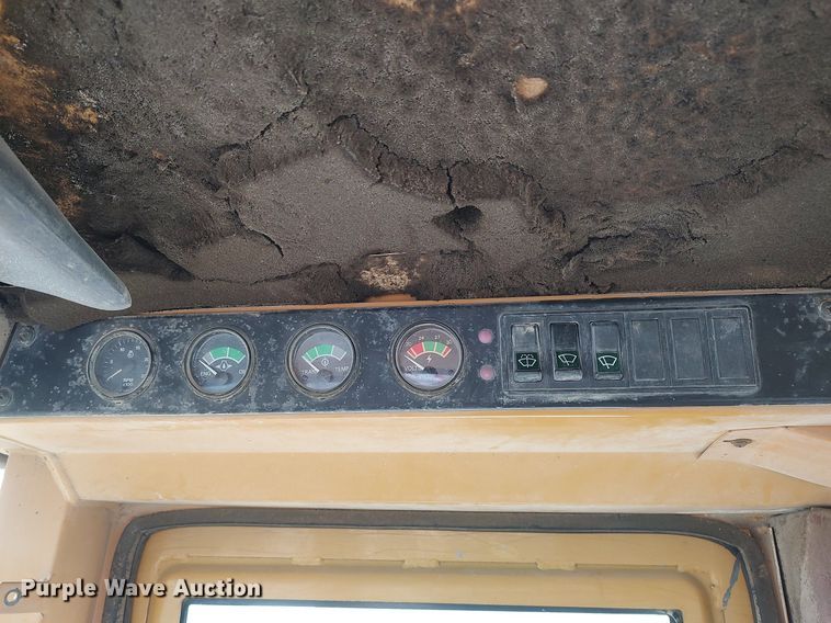 image for item DO3860 1994 Case 621B  wheel loader