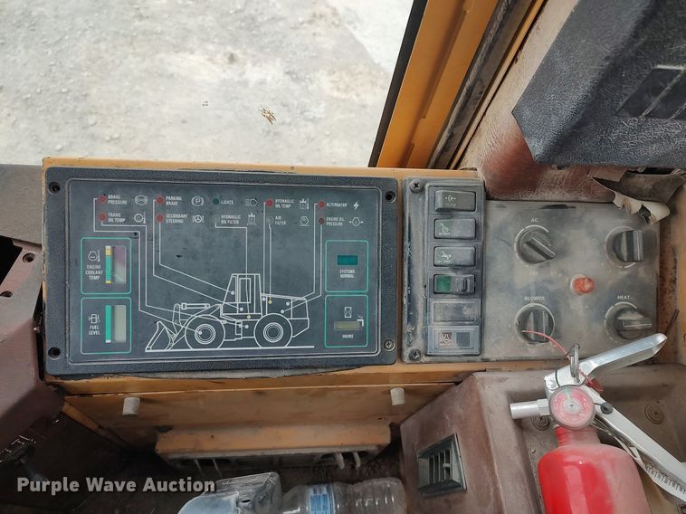 image for item DO3860 1994 Case 621B  wheel loader