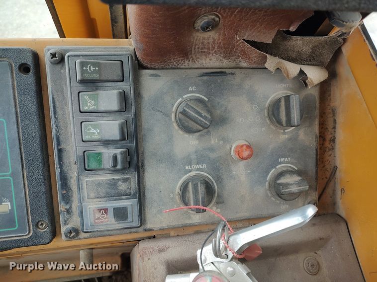 image for item DO3860 1994 Case 621B  wheel loader