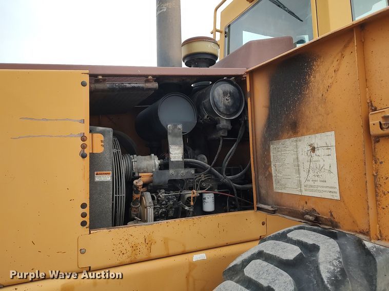 image for item DO3860 1994 Case 621B  wheel loader