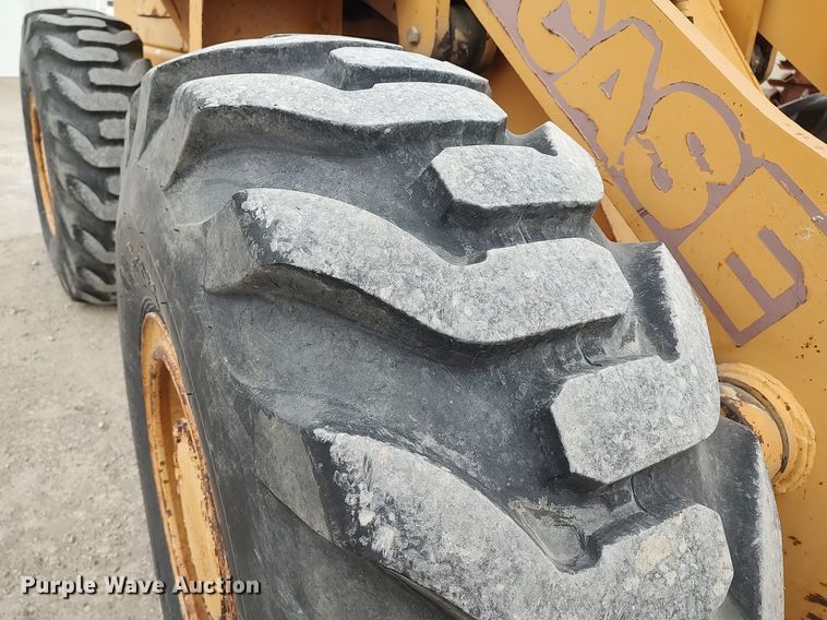 image for item DO3860 1994 Case 621B  wheel loader