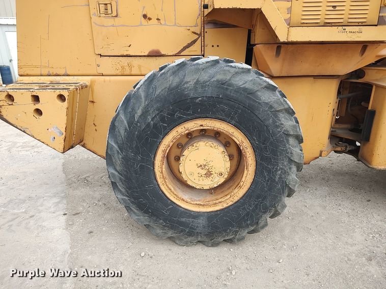image for item DO3860 1994 Case 621B  wheel loader