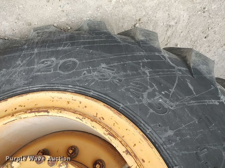 image for item DO3860 1994 Case 621B  wheel loader