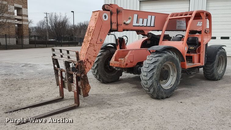 image for item DO3862 2005 Lull 944E-42  telehandler