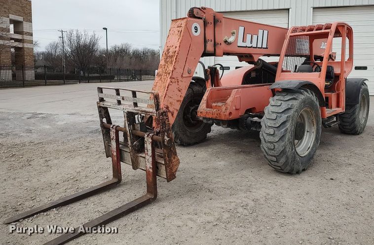image for item DO3862 2005 Lull 944E-42  telehandler