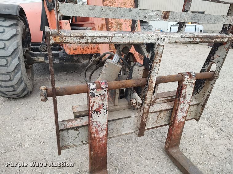 image for item DO3862 2005 Lull 944E-42  telehandler