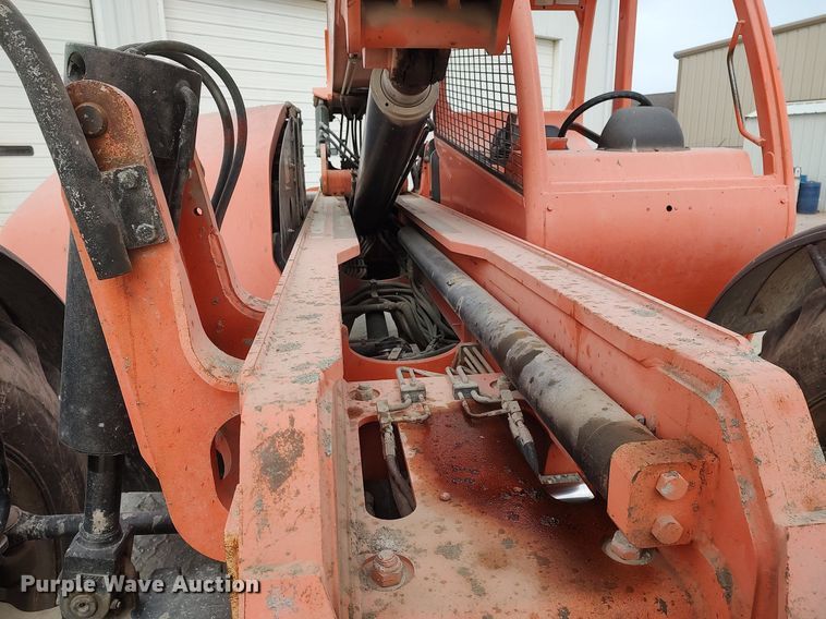 image for item DO3862 2005 Lull 944E-42  telehandler