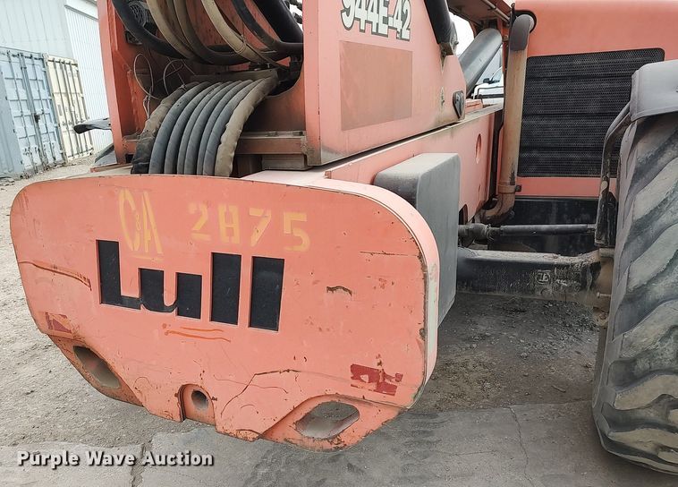 image for item DO3862 2005 Lull 944E-42  telehandler