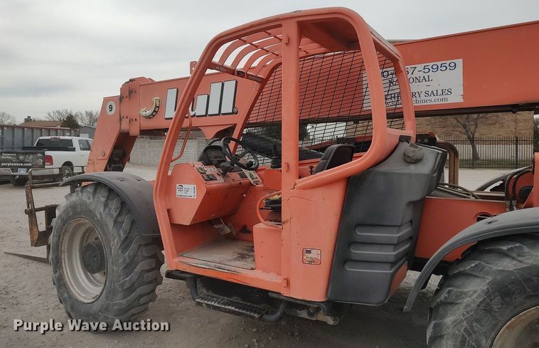 image for item DO3862 2005 Lull 944E-42  telehandler