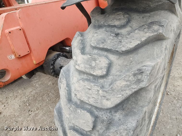 image for item DO3862 2005 Lull 944E-42  telehandler