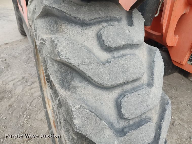 image for item DO3862 2005 Lull 944E-42  telehandler