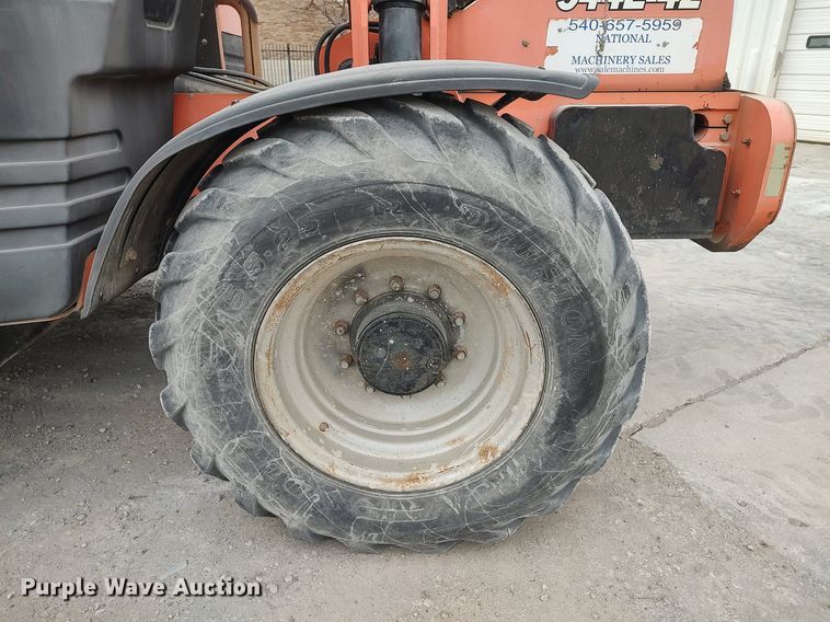 image for item DO3862 2005 Lull 944E-42  telehandler