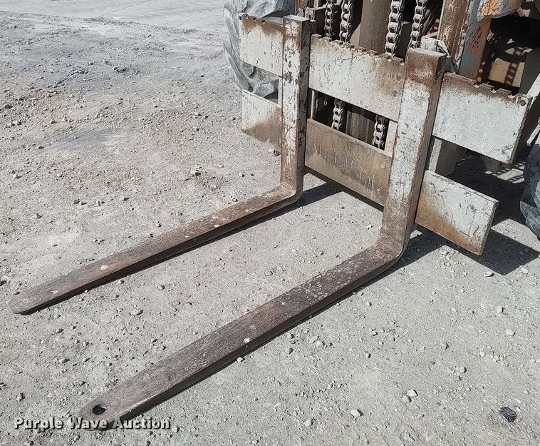 image for item DO3863 1977 Case 584C  forklift