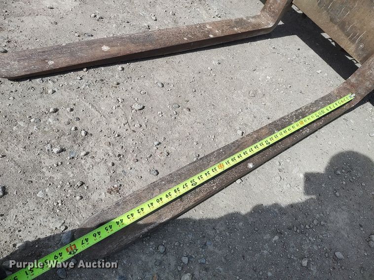 image for item DO3863 1977 Case 584C  forklift