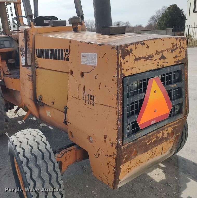 image for item DO3863 1977 Case 584C  forklift