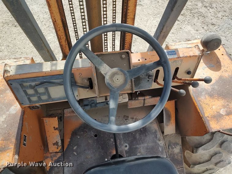 image for item DO3863 1977 Case 584C  forklift