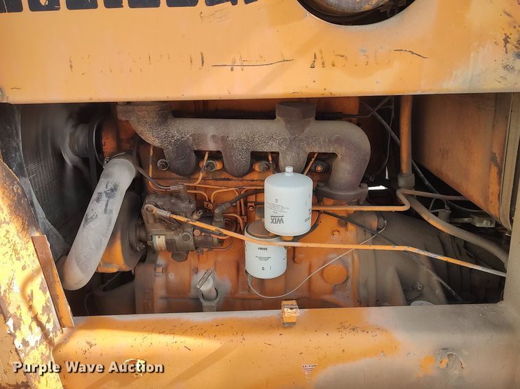 image for item DO3863 1977 Case 584C  forklift