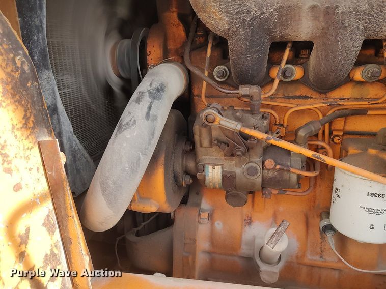 image for item DO3863 1977 Case 584C  forklift