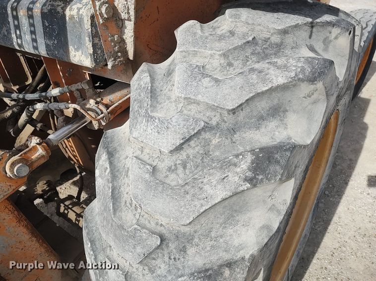 image for item DO3863 1977 Case 584C  forklift