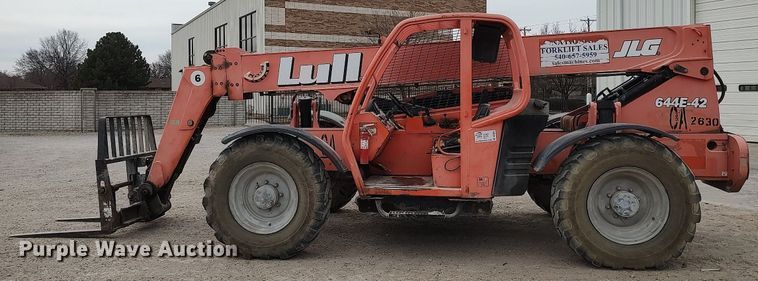image for item DO3865 2005 Lull 644E-42  telehandler