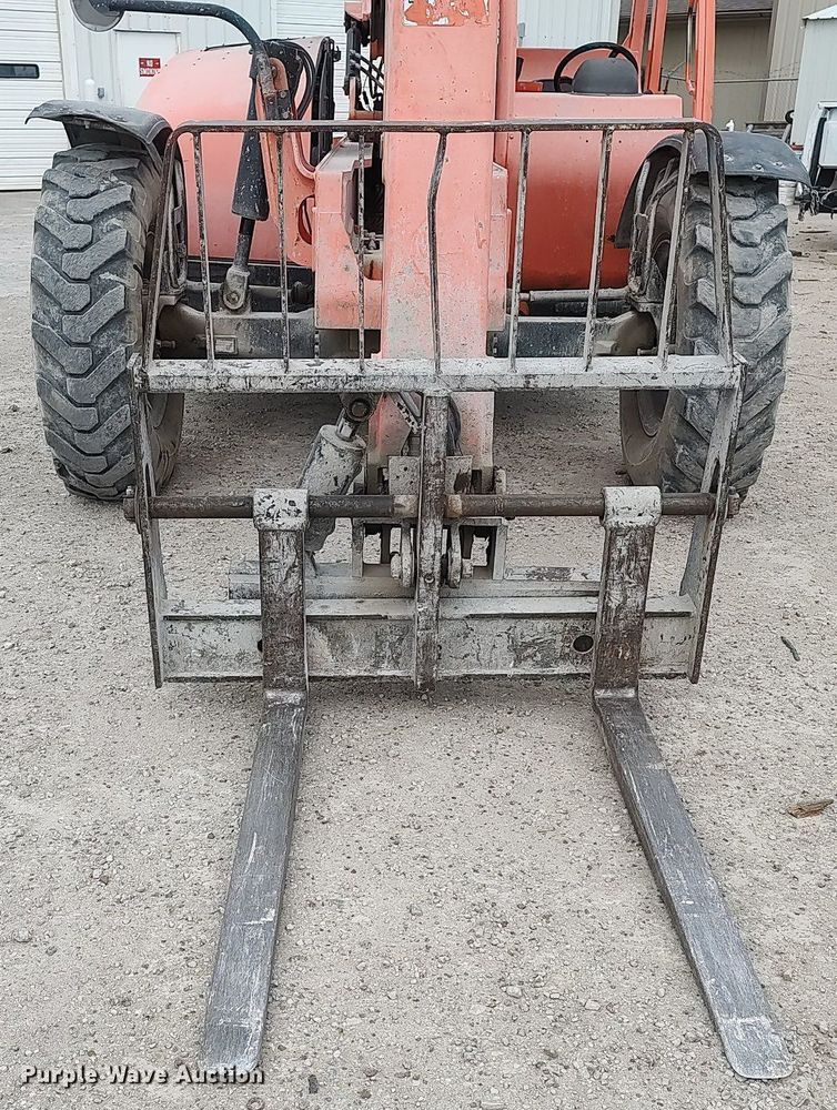 image for item DO3865 2005 Lull 644E-42  telehandler