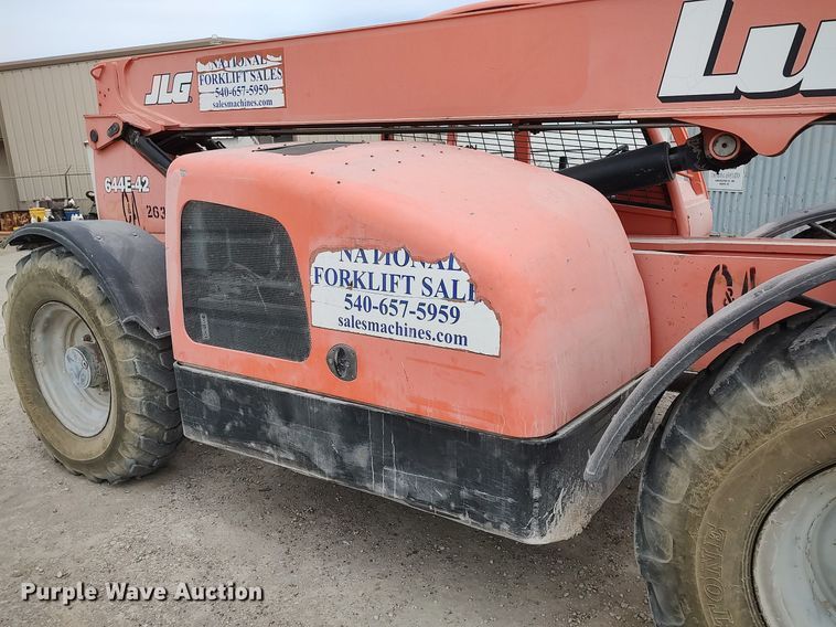 image for item DO3865 2005 Lull 644E-42  telehandler