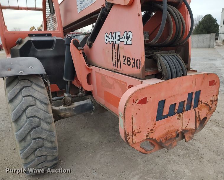 image for item DO3865 2005 Lull 644E-42  telehandler