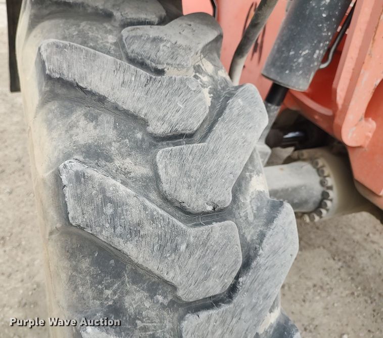 image for item DO3865 2005 Lull 644E-42  telehandler