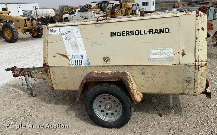 image for item DO3869 Ingersoll Rand P185BWJD  air compressor