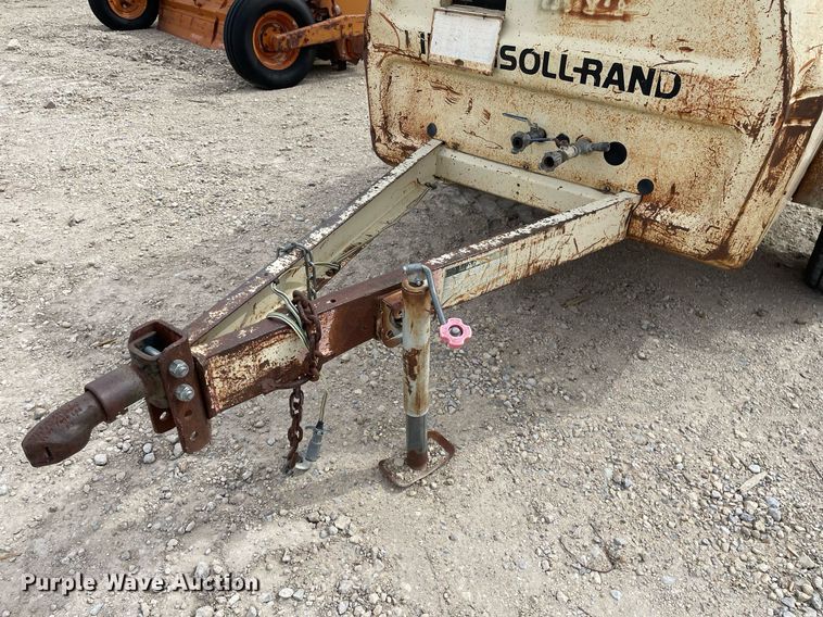 image for item DO3869 Ingersoll Rand P185BWJD  air compressor