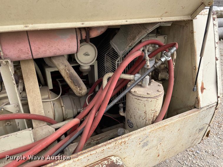 image for item DO3869 Ingersoll Rand P185BWJD  air compressor